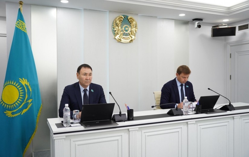 Заседание постоянной комиссии по утверждению дизайн-кода столицы