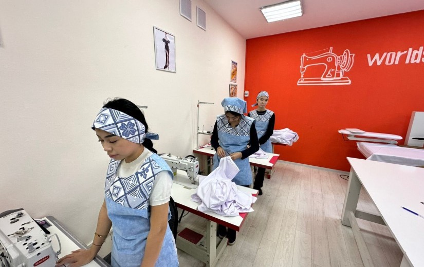 Астана қалалық мәслихатының депутаттары Астана әкімдігіне қарасты Технологиялық колледжге барды