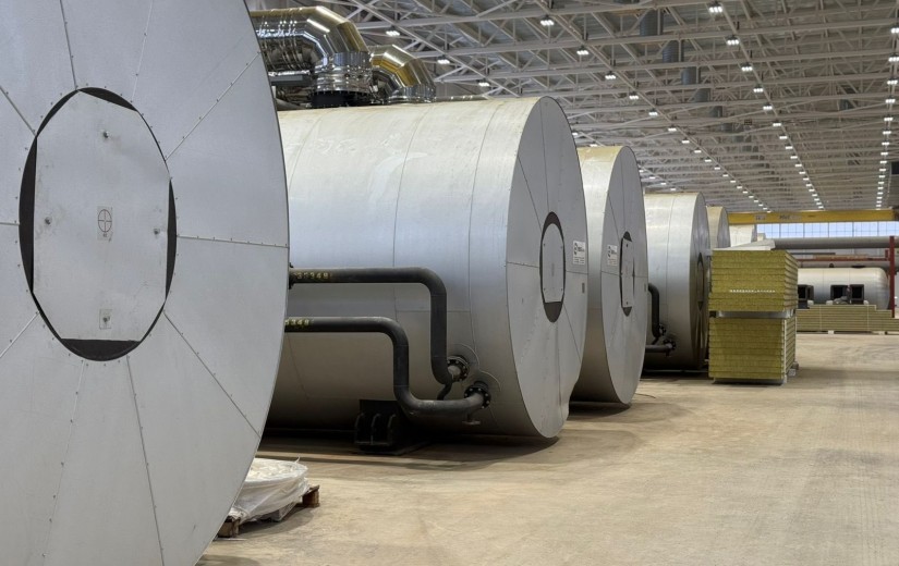 Бюджет, экономика, өнеркәсіп және кәсіпкерлік мәселелері жөніндегі тұрақты комиссияның отырысына дайындық аясында мәслихат депутаттары қаладағы бірқатар нысандарға көшпелі түрде барып, танысу жүргізді