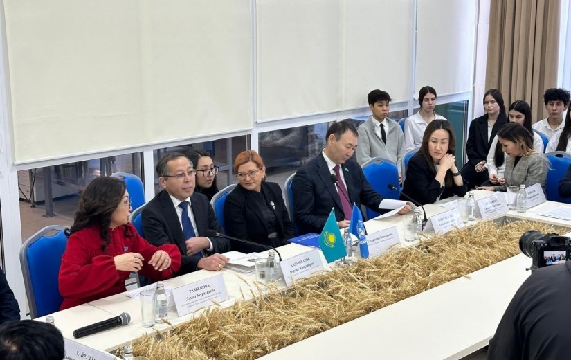 Астана қаласы әкімдігінің Технологиялық колледжі базасында «Суды үнемде — болашақты сақта» тақырыбында экосағат өтті