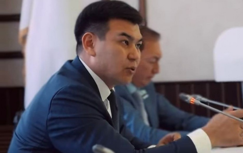 Астанада «AMANAT» партиясының қалалық филиалы жанындағы экономика және кәсіпкерлік мәселелері жөніндегі кеңес отырысы өтті