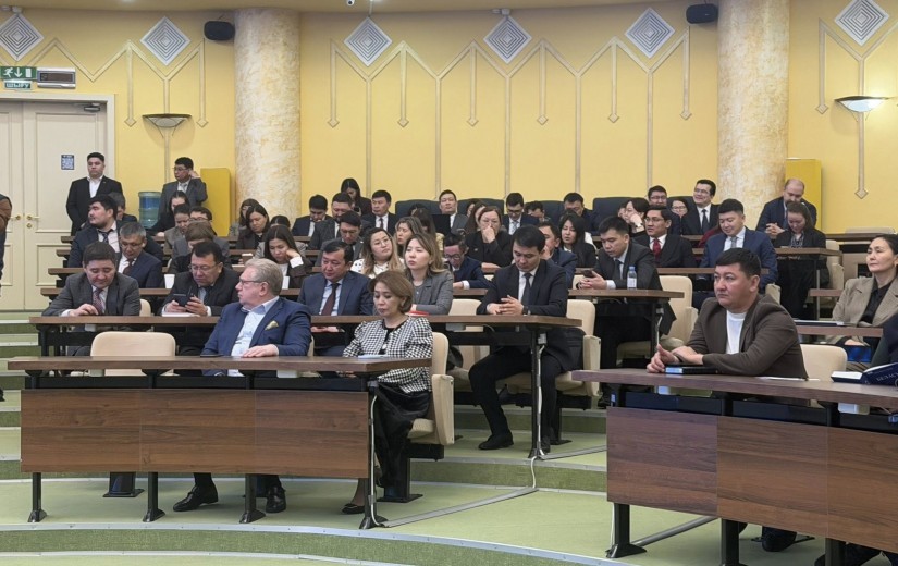 Еліміздің даму бағыттарын талқылауға арналған «Жаңа Конституция — болашаққа бағдар» атты дөңгелек үстел өтті