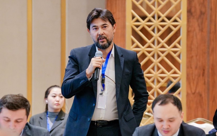 Астана қаласының әкімі Жеңіс Қасымбектің қатысуымен М.Нарықбаев атындағы Университетте өткен жаңа Конституция жобасын сараптамалық талқылау өтті