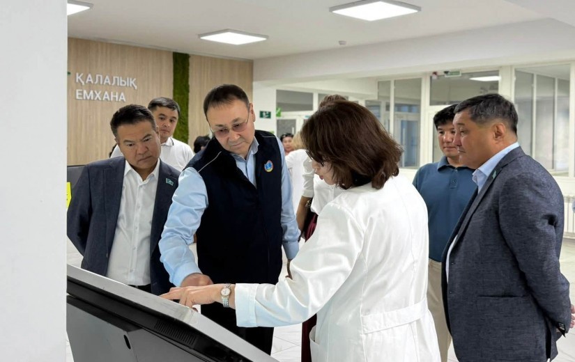 Депутаттар медициналық көмектің қолжетімділігі мен сапасы мәселелерін талқылады