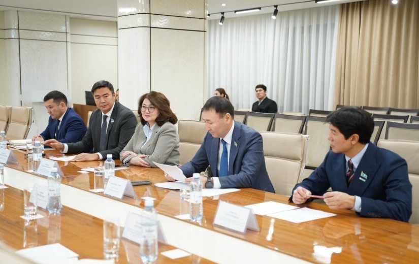 Столичный маслихат и Maqsut Narikbayev University начинают сотрудничество в сфере исследований