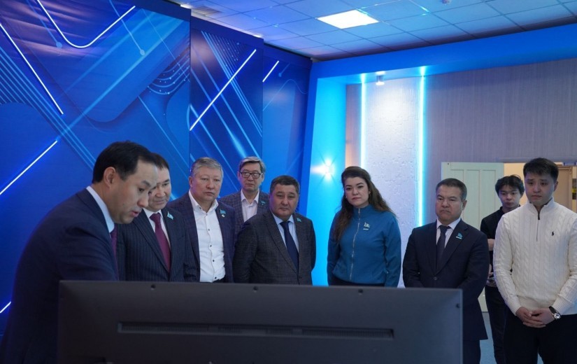 Қалалық мәслихат депутаттары «Елорда Ақпарат» ЖШС-не барды